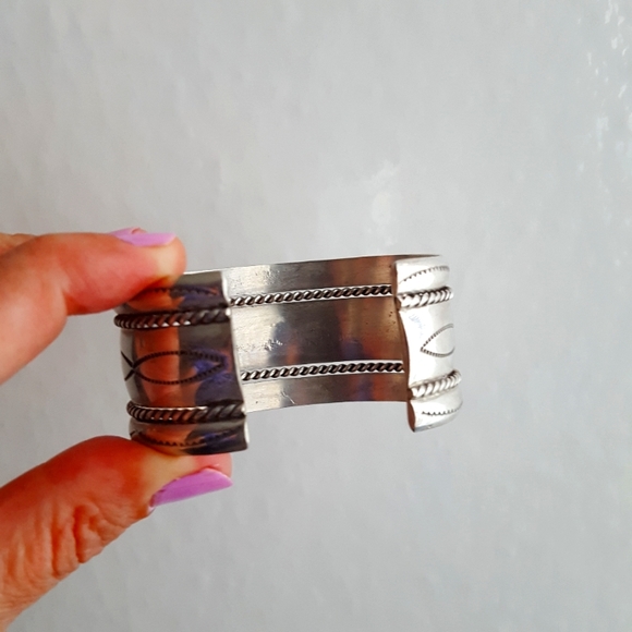 🌙SIGNED Sterling Navajo Bracelet 💫 Tahe Cuff - Picture 5 of 10